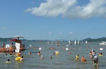 東錢湖沙灘