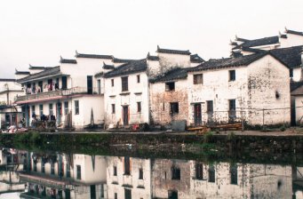 上下曉起
