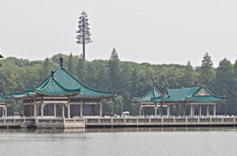 湖光閣