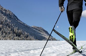 東風湖滑雪場