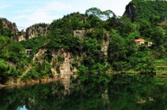 浮戲山雪花洞風(fēng)景區(qū)