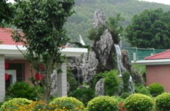 雁鳴湖