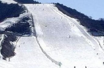 千山滑雪場
