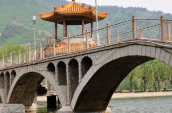 熱水湯溫泉