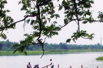 三河湖