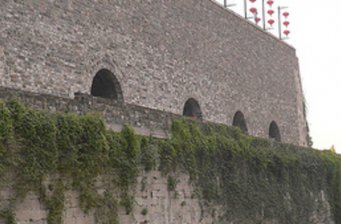 藏兵洞