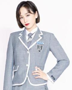 何美延 何美延
