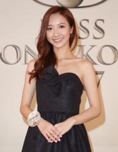 何依婷 何依婷