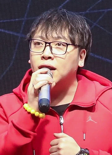 李赫洋