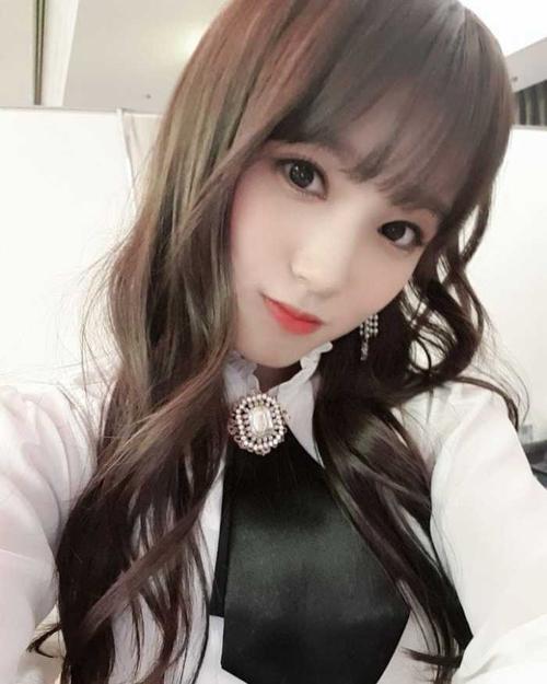 矢吹奈子