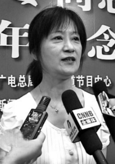 袁牧女 袁牧女