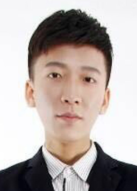 李卓航 李卓航