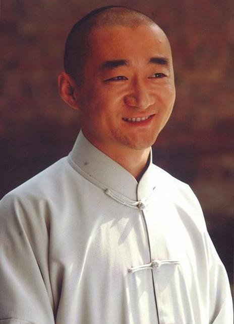王春元 王春元