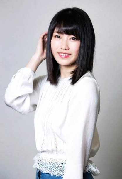 橫山由依