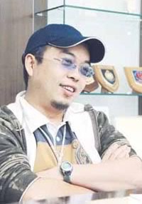 周旭明 周旭明