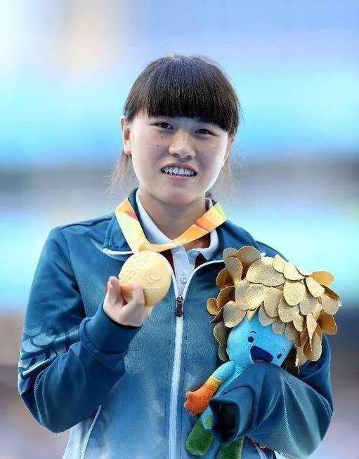 史逸婷 史逸婷