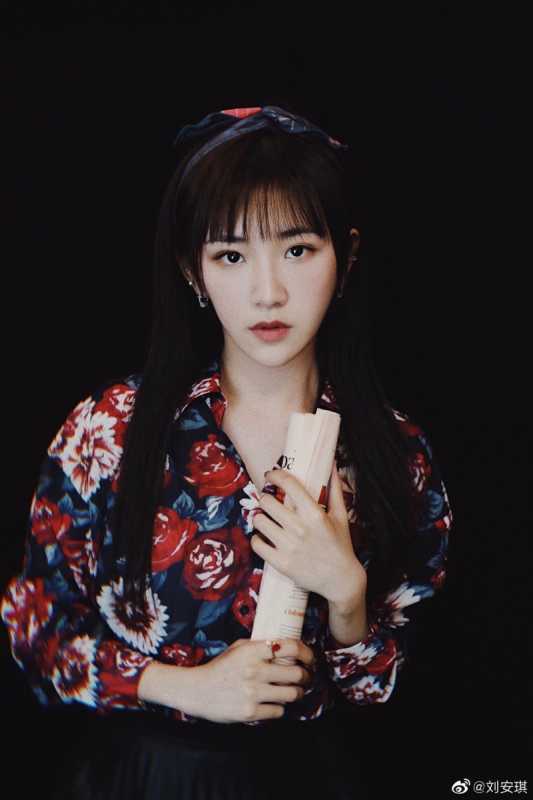 劉凌而