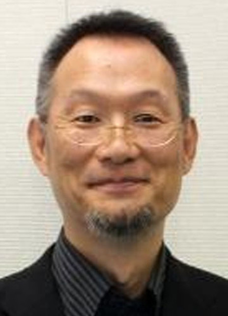 八木龍一